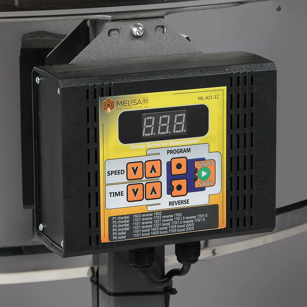 fc3a35.jpg Centrifugă apicolă automată 6 rame Dadant